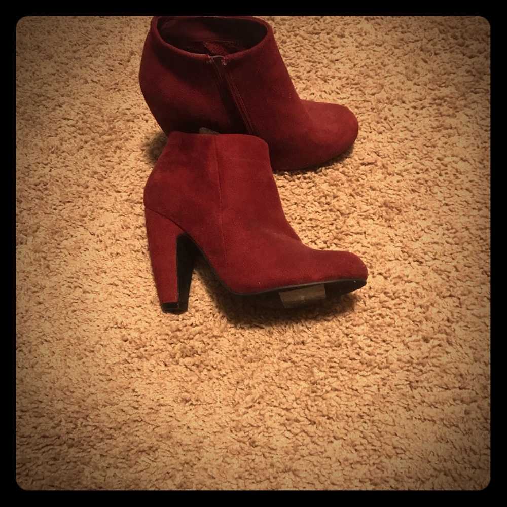 Wine color ankle boots
